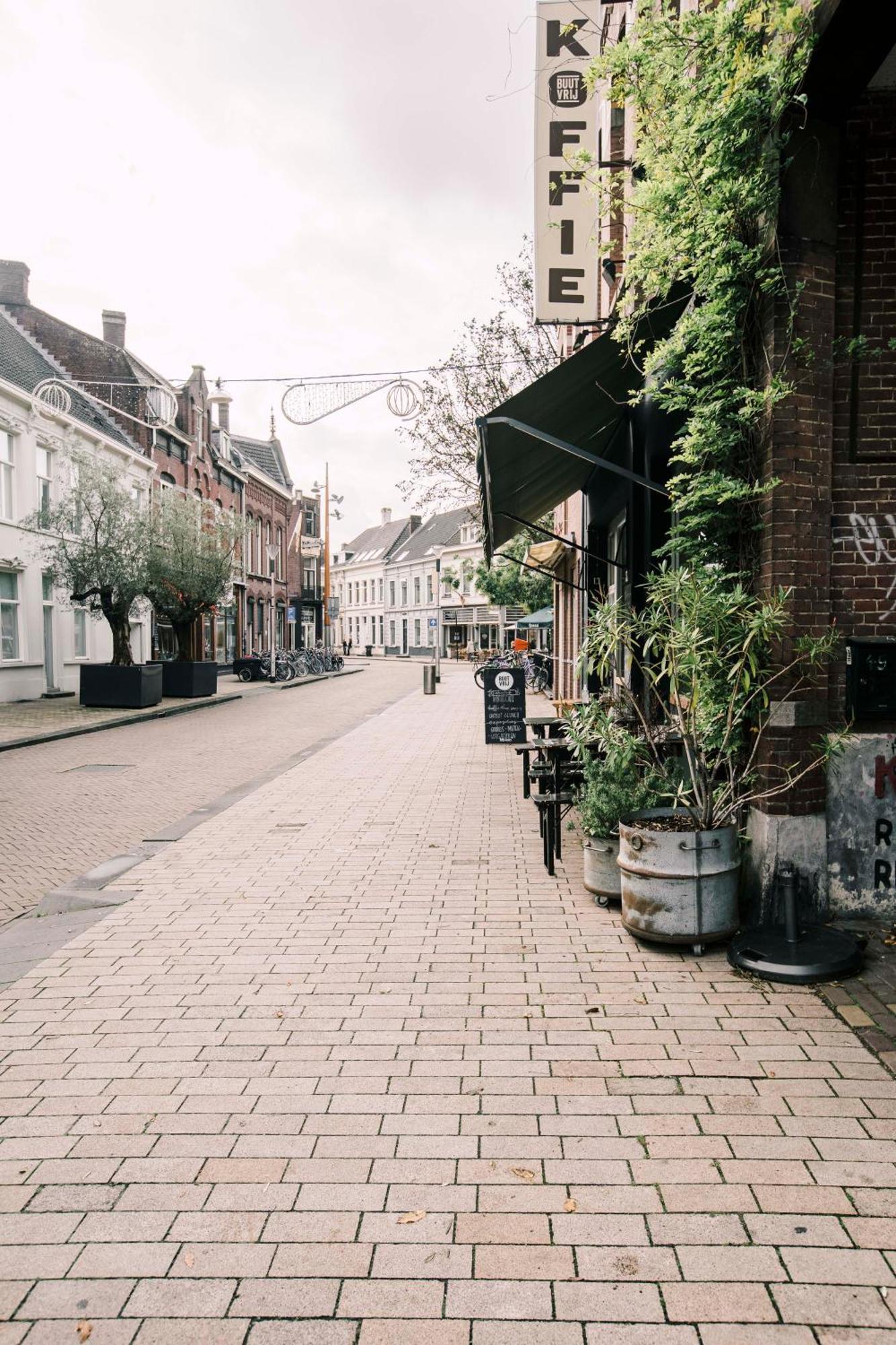 City Center Located City Villa Tilburg Alexander Экстерьер фото